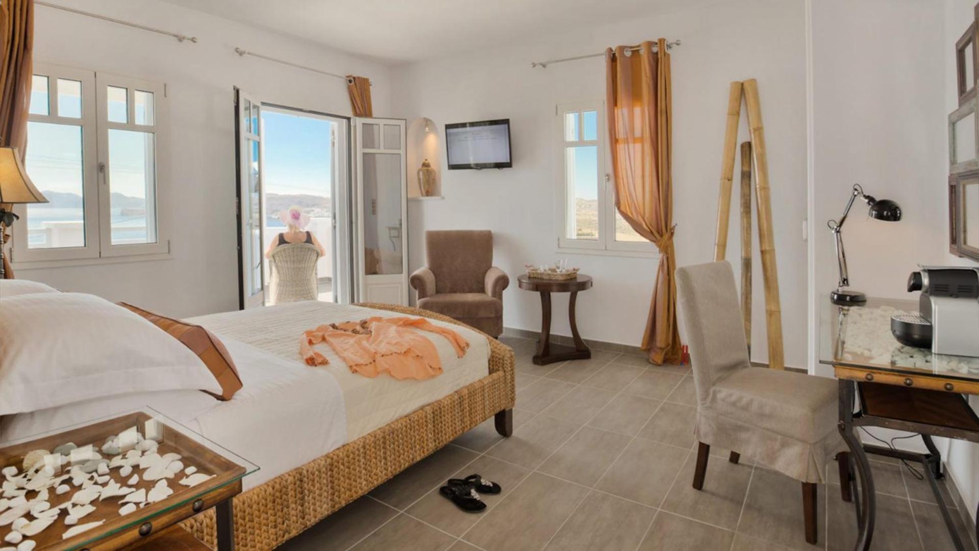 Miland Suites Adamantas  Buitenkant foto