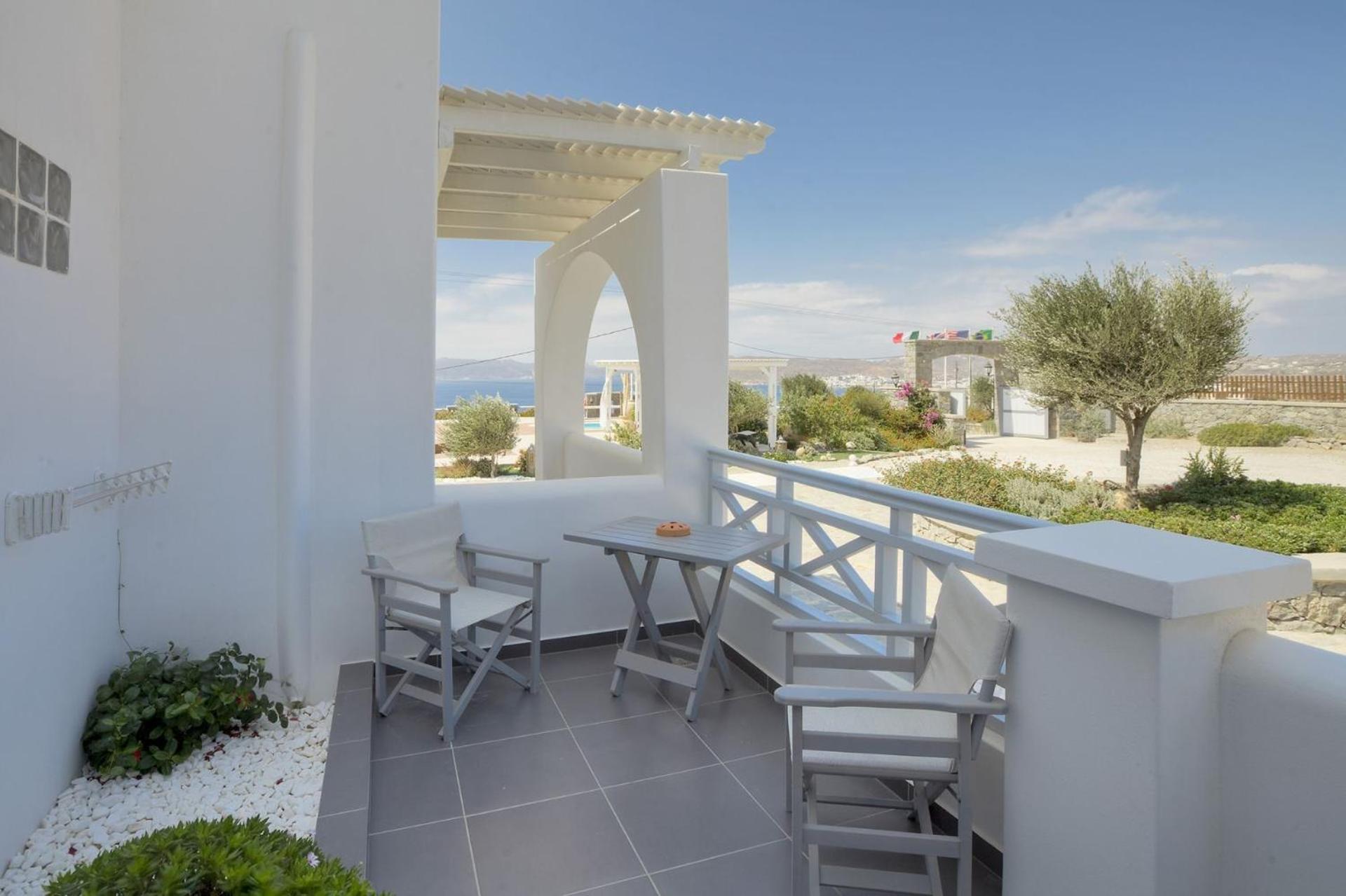 Miland Suites Adamantas  Buitenkant foto