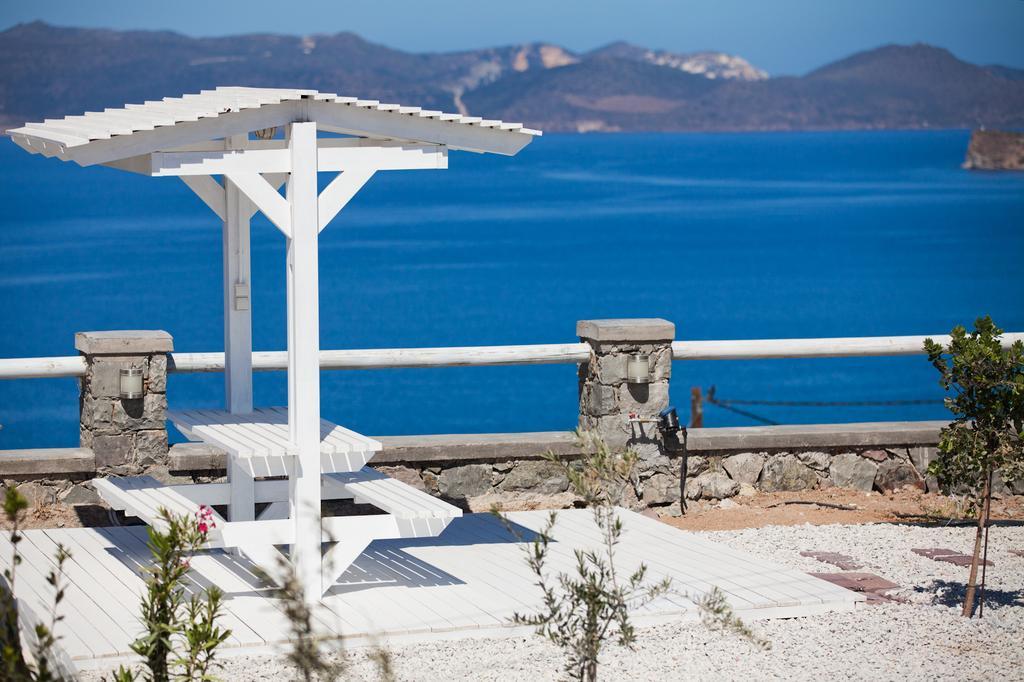Miland Suites Adamantas  Buitenkant foto