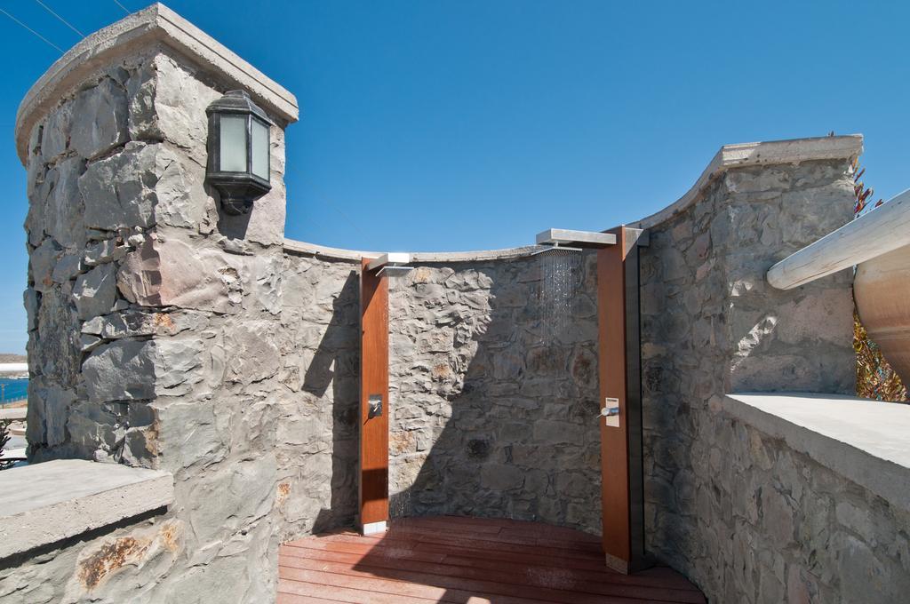 Miland Suites Adamantas  Buitenkant foto