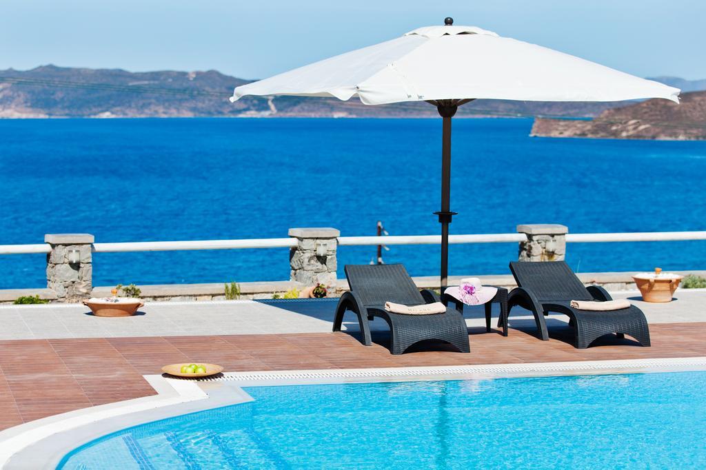Miland Suites Adamantas  Buitenkant foto