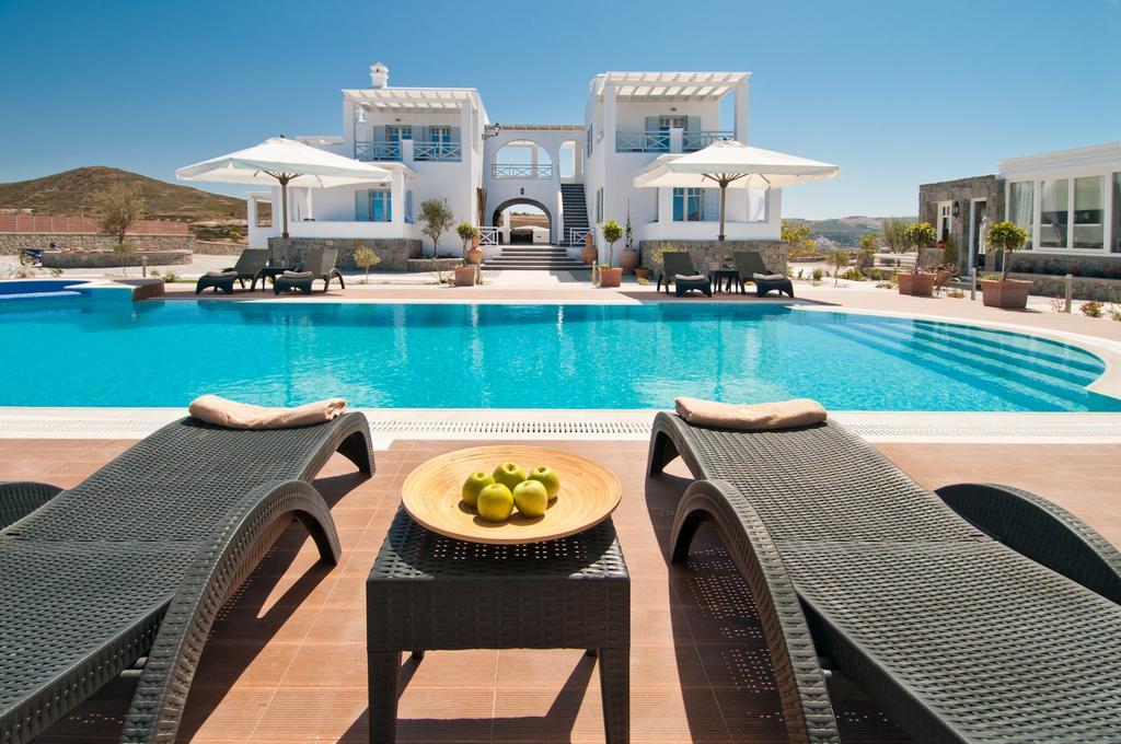 Miland Suites Adamantas  Buitenkant foto