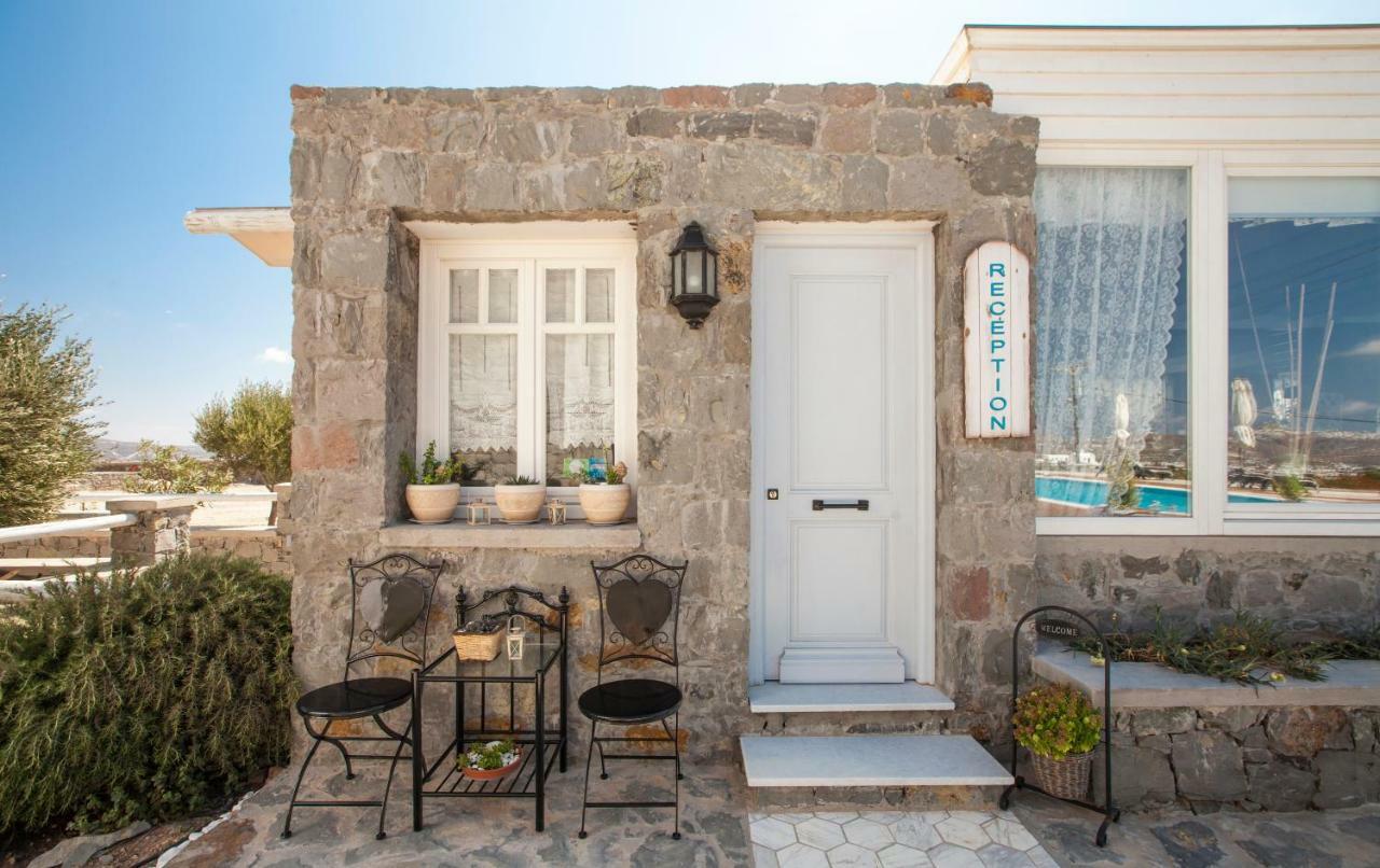 Miland Suites Adamantas  Buitenkant foto