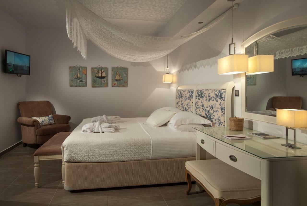 Miland Suites Adamantas  Buitenkant foto
