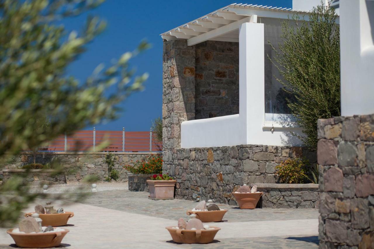 Miland Suites Adamantas  Buitenkant foto