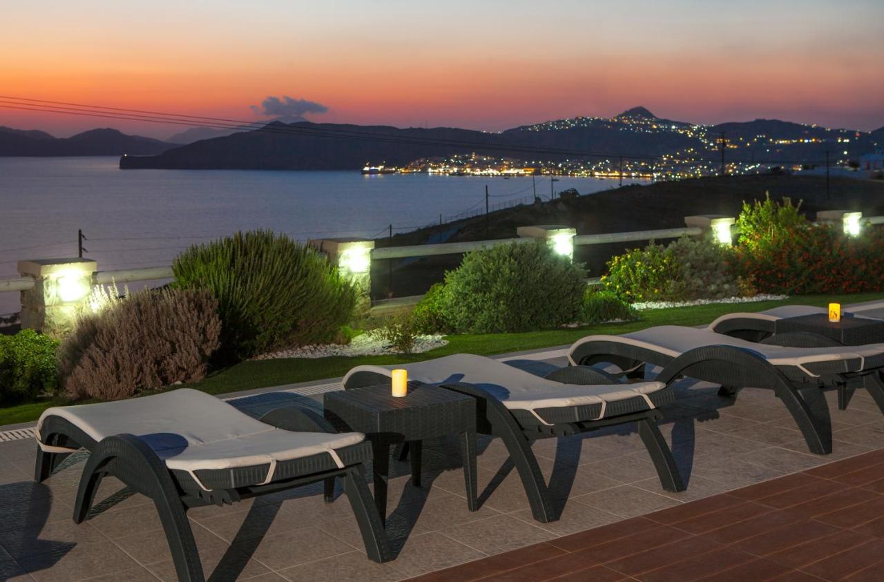 Miland Suites Adamantas  Buitenkant foto